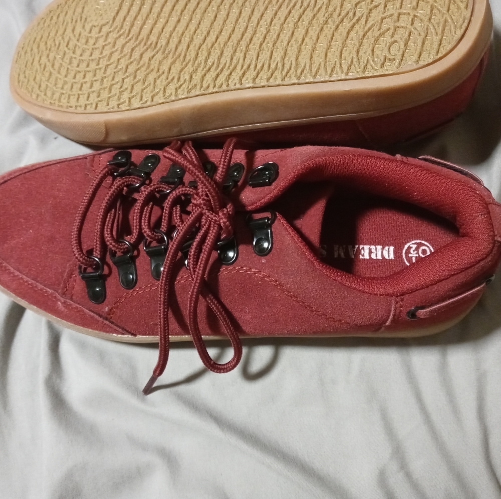 Burgundy tennis shoes